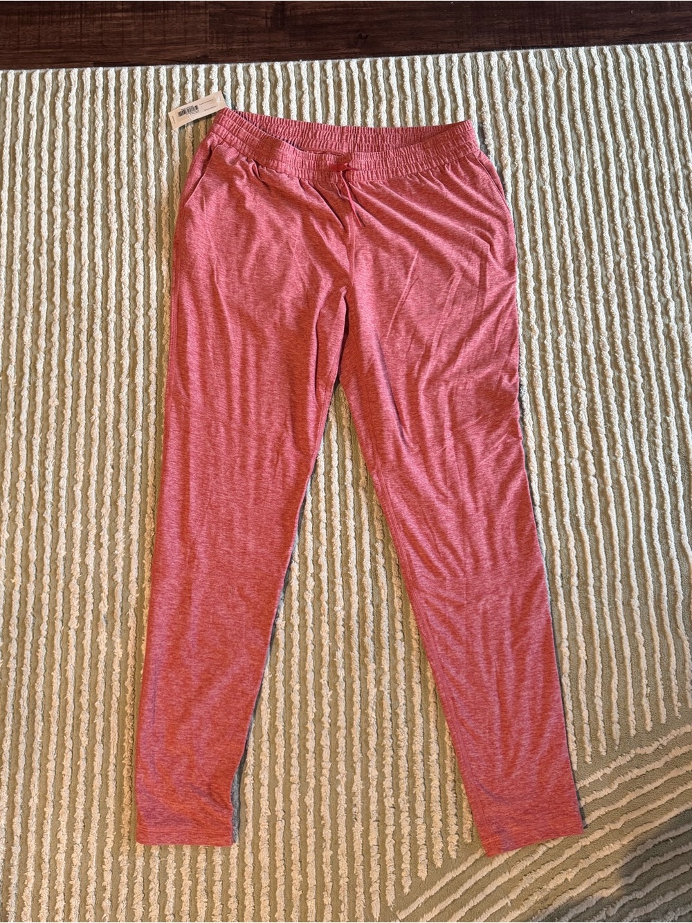 Outdoor Voices Cloudknit Joggers (Size Large, Desert Pink, NWT)